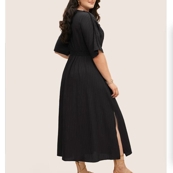 NWT BloomChic V Neck Shirred Contrast Webbing Split Side Dress, Black, - Picture 4 of 4